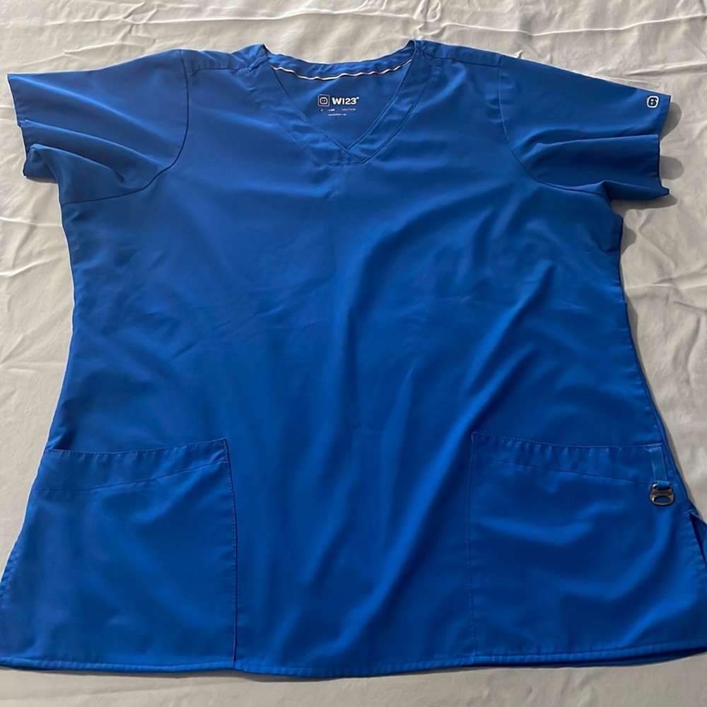 Wink 123 scrub top